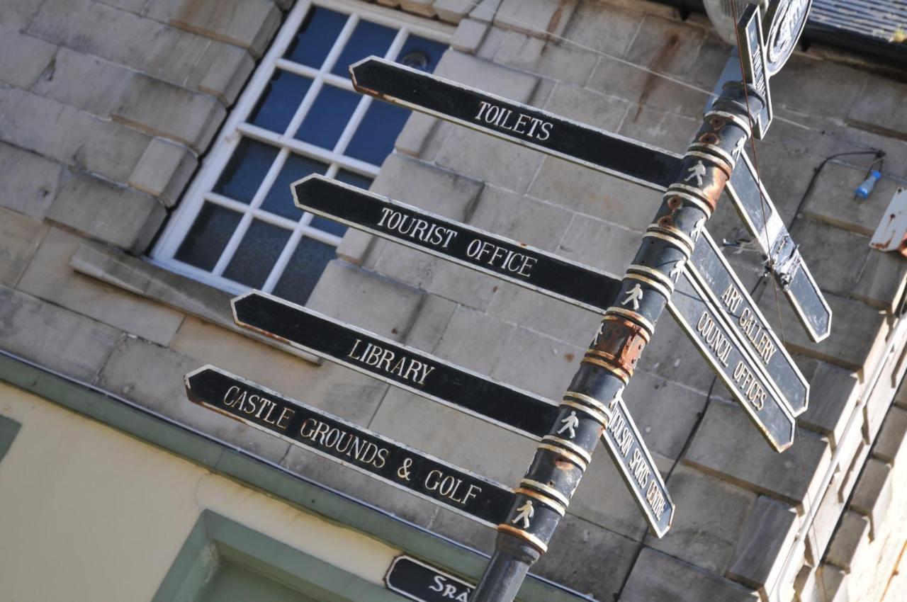 No5 Esplanade Court, Stornoway Town Centreアパートメント エクステリア 写真
