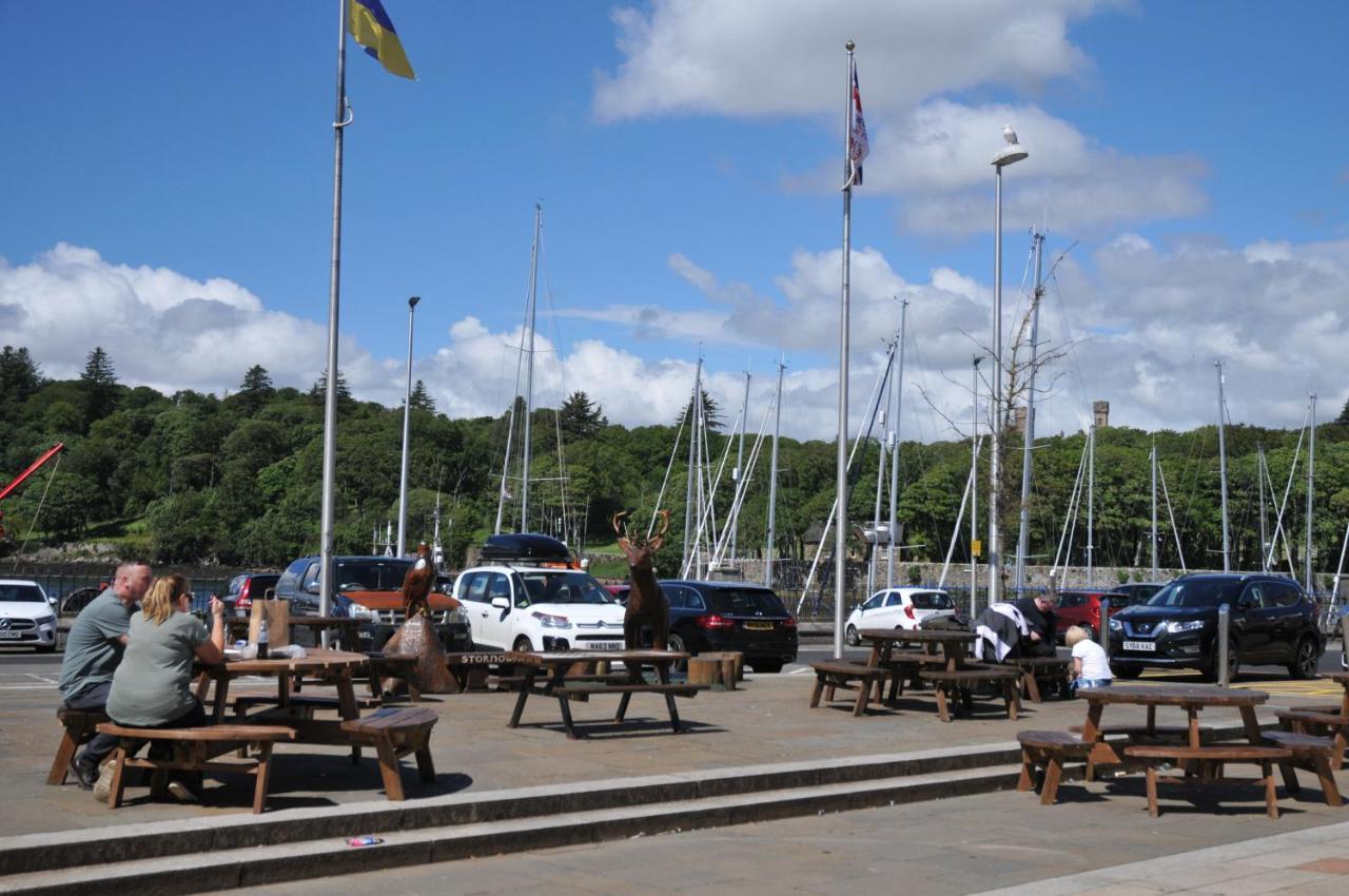 No5 Esplanade Court, Stornoway Town Centreアパートメント エクステリア 写真