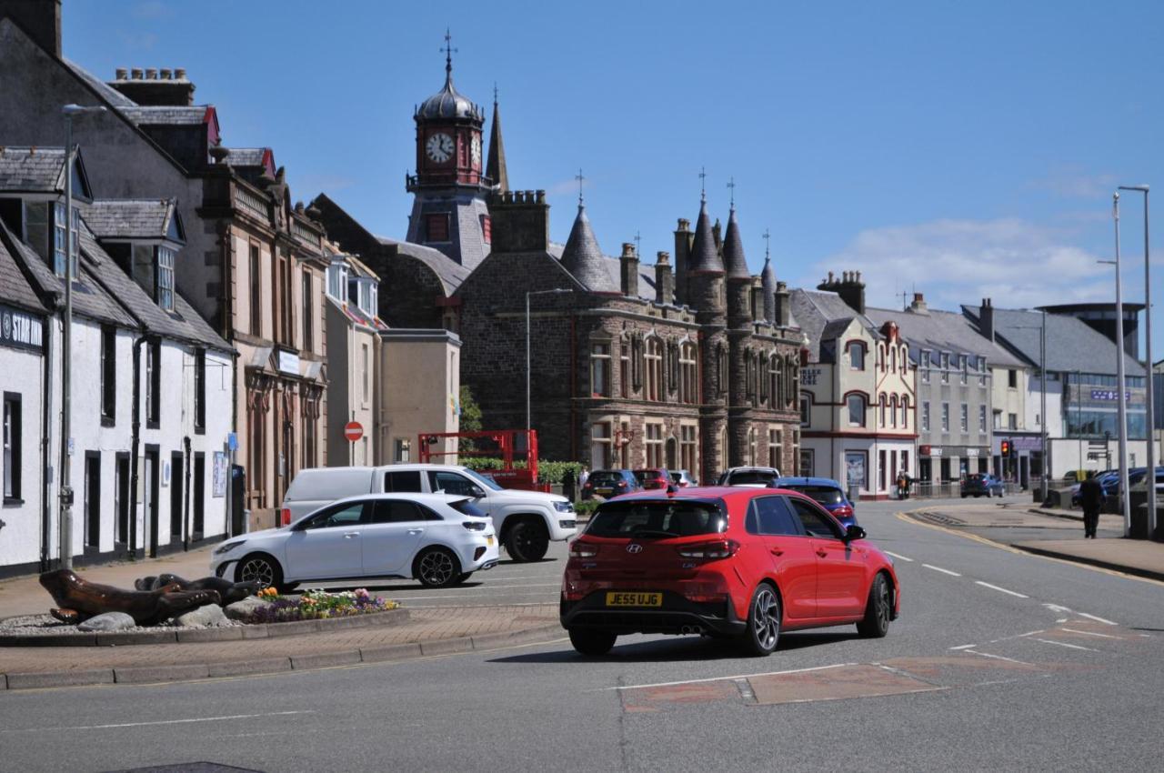 No5 Esplanade Court, Stornoway Town Centreアパートメント エクステリア 写真