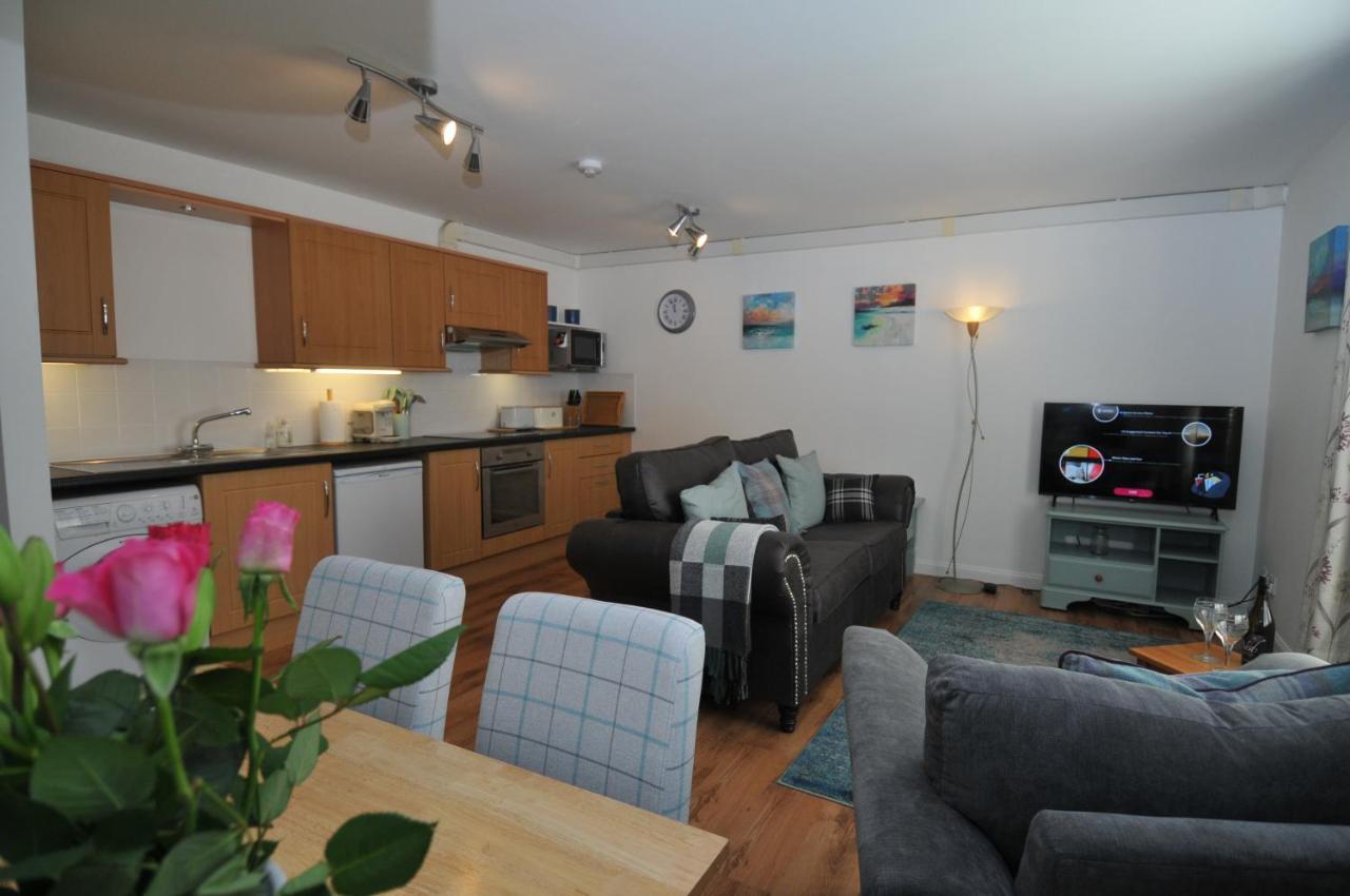 No5 Esplanade Court, Stornoway Town Centreアパートメント エクステリア 写真