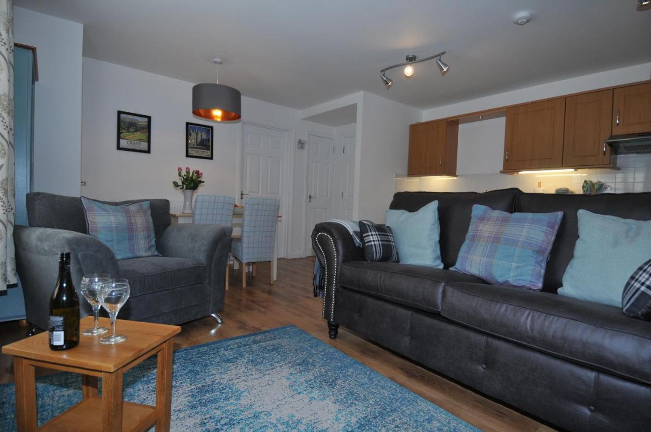 No5 Esplanade Court, Stornoway Town Centreアパートメント エクステリア 写真