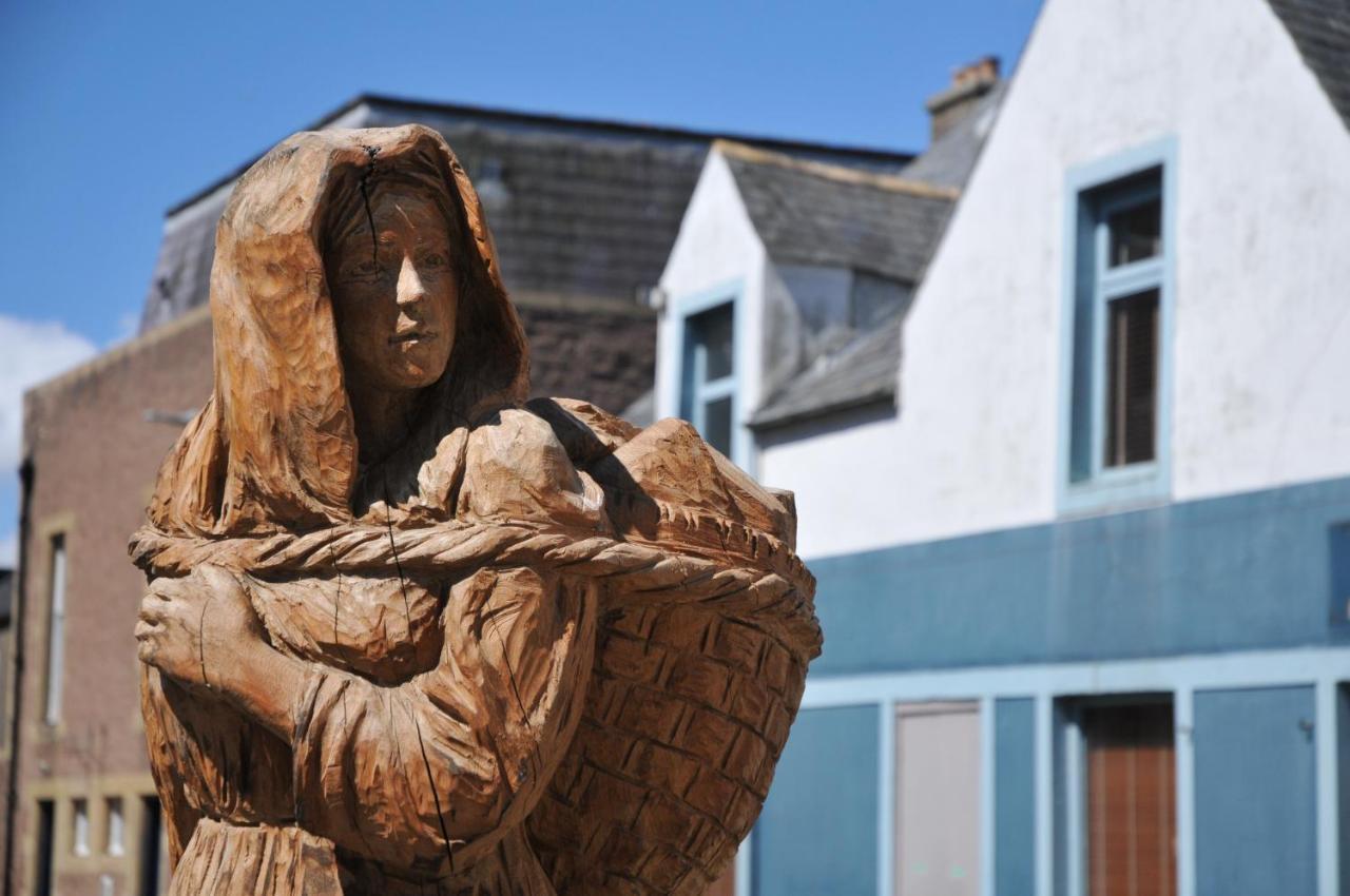 No5 Esplanade Court, Stornoway Town Centreアパートメント エクステリア 写真